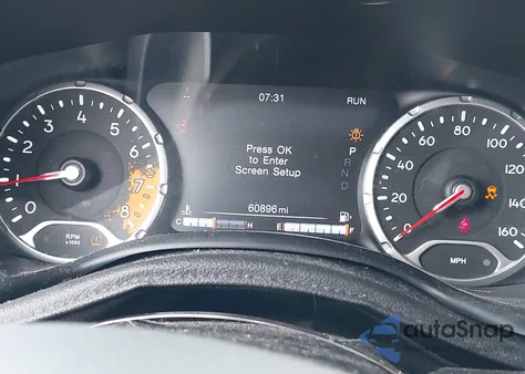 2018 Jeep Renegade Trailhawk 4X4 из США, поврежденный, VIN ZACCJBCB4JPH13742